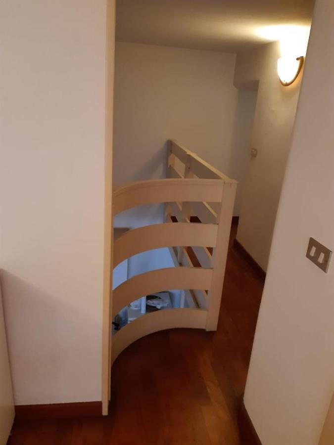 Апартаменти Yourvacanza Navigli Loft Мілан Екстер'єр фото