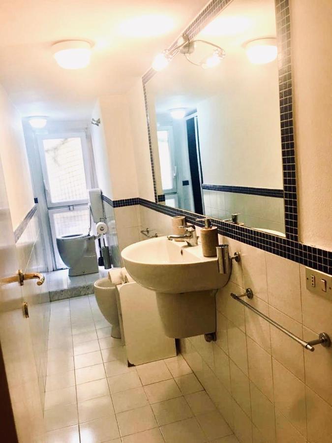 Апартаменти Yourvacanza Navigli Loft Мілан Екстер'єр фото