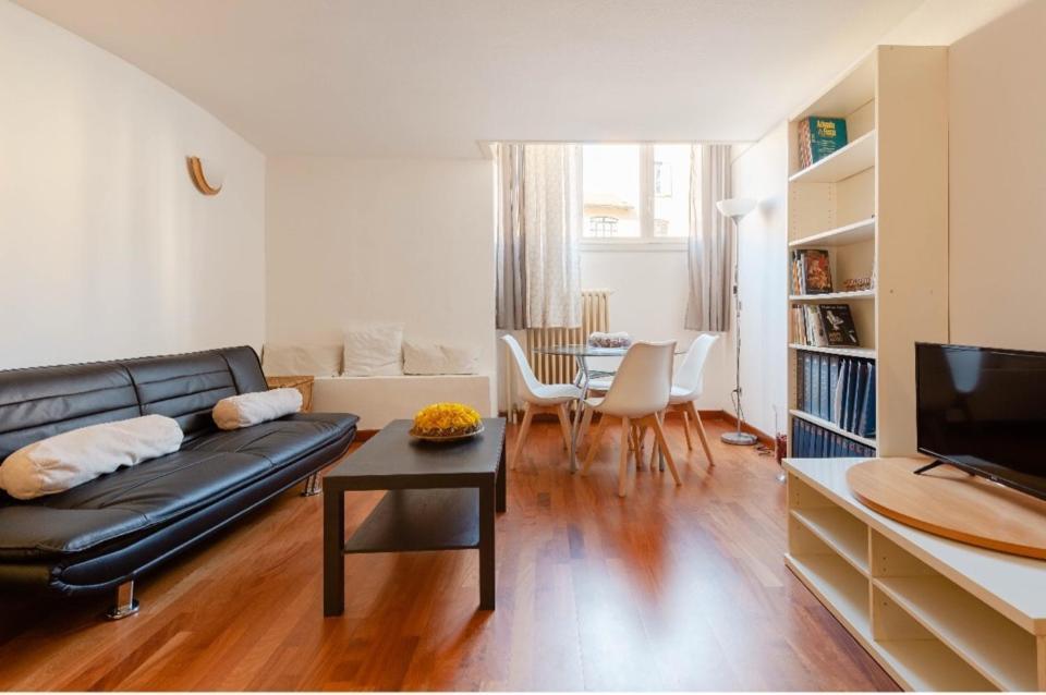 Апартаменти Yourvacanza Navigli Loft Мілан Екстер'єр фото